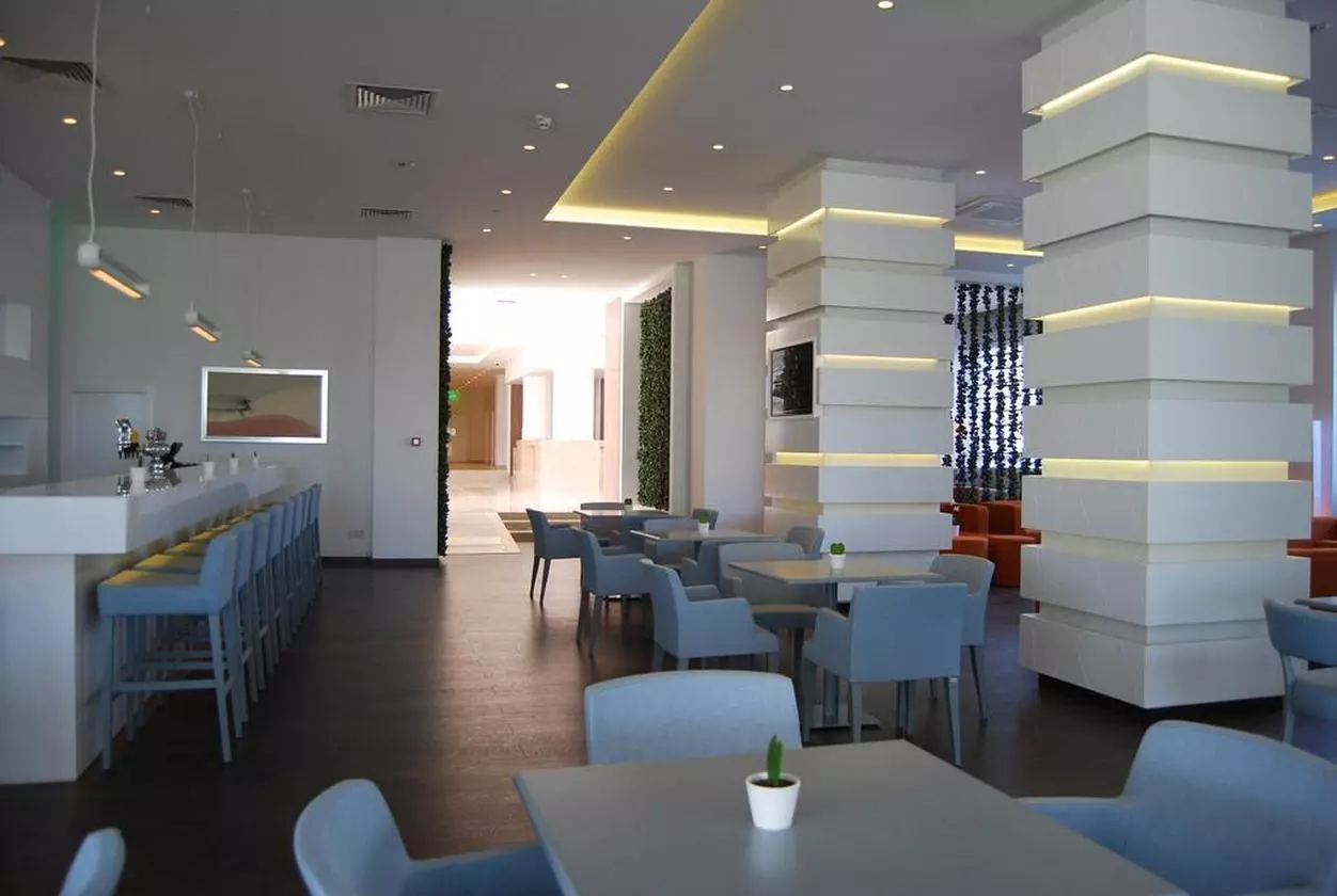 NESTOR_SHABAVIZ (8).jpg